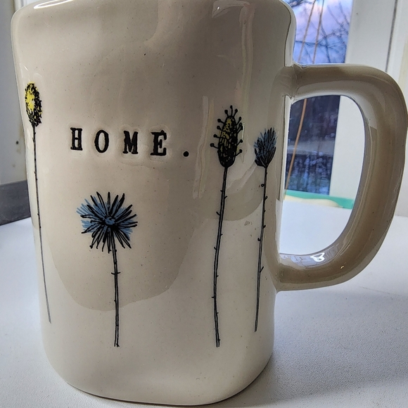 Magenta 'HOME' Mug - Picture 5 of 6